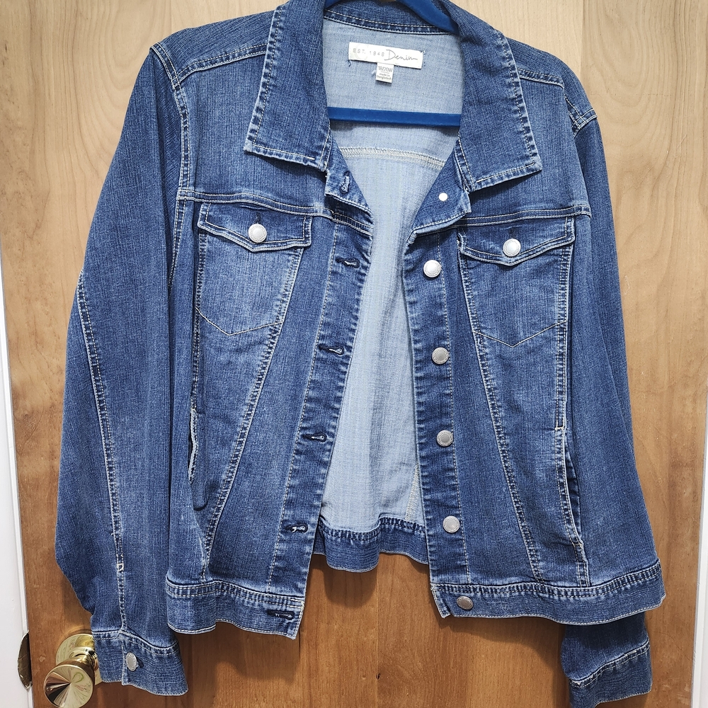 Women's Blue Denim Jacket